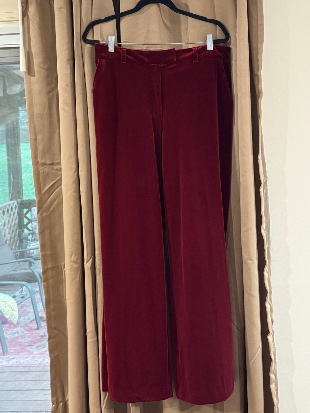 White House Black Market WHBM Women burgundy velvet wide-leg pants Size 16 Curvy